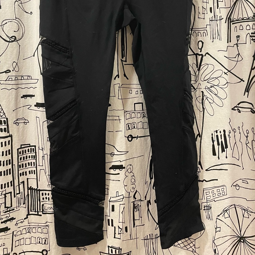 Avia Full Length Mesh & Lace Leg Cutout Insets Black Legging Sz XS / XCH 0-2 - Picture 6 of 14